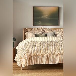 Anthropologie Betsy collection Queen Duvet in maize/pail